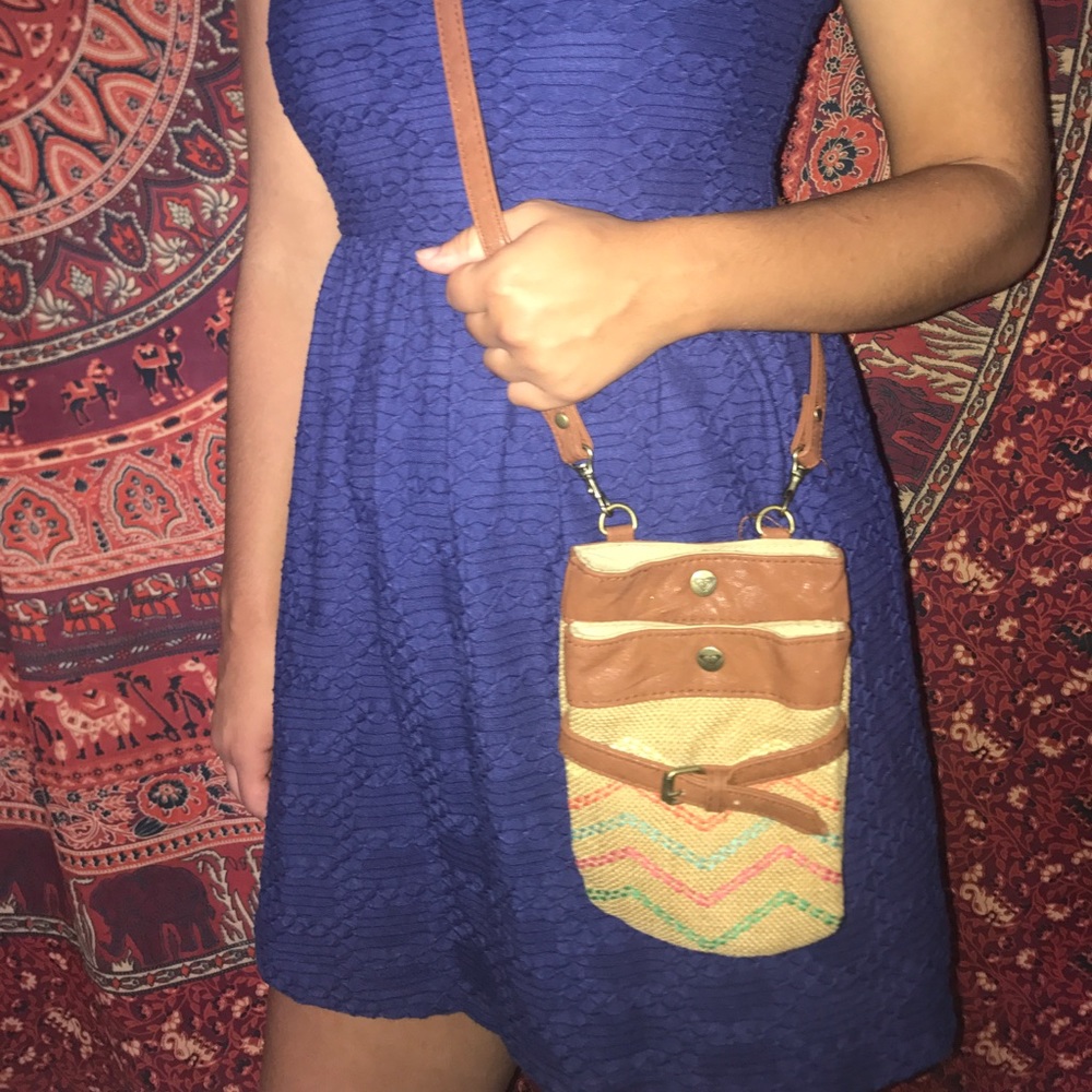 The most adorable cross body purse